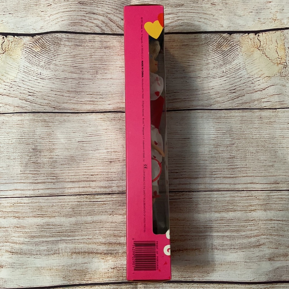 Pretty Hearts Barbie 1991 - Picture 6 of 10